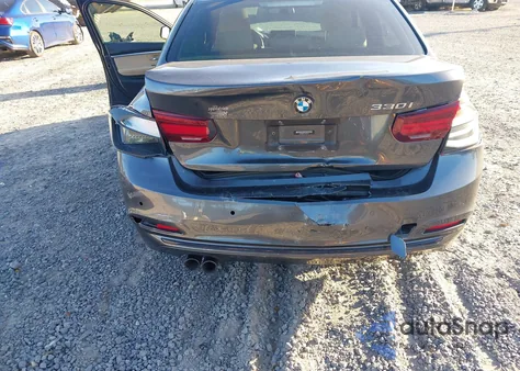 2018 BMW 330I z USA, uszkodzony, nr VIN WBA8B9C51JEE82104